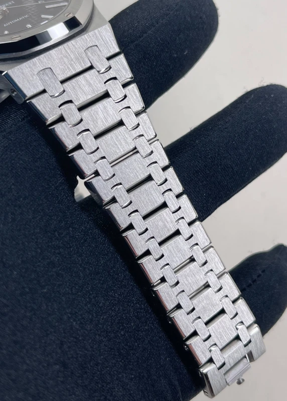 Audemars Piguet Selfwinding 41 mm 15400ST.OO.1220ST.01 7