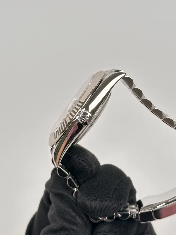 Rolex 41 mm, Oystersteel and white gold 126334-0028 4