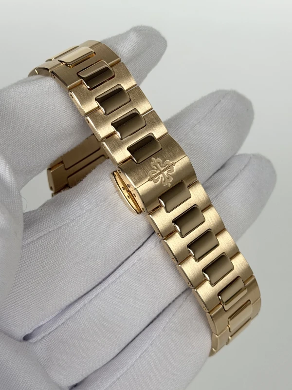 Patek Philippe Lady 7010/1R-011 3