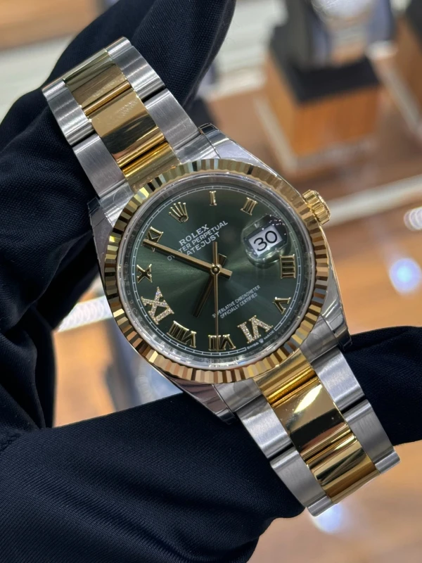 Rolex 36 mm, Oystersteel and yellow gold 126233-0026 2