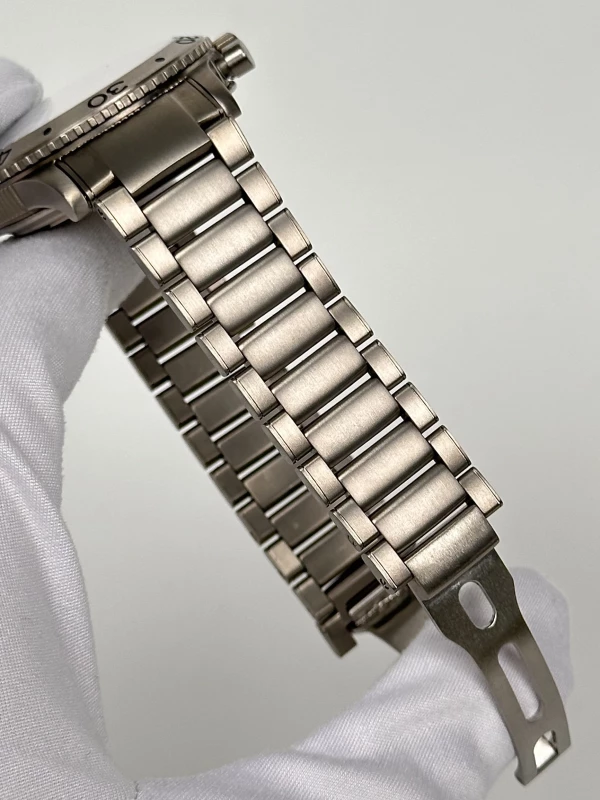 Breguet Transatlantique Chronograph Titanium 3820TI/K2/TW9 7