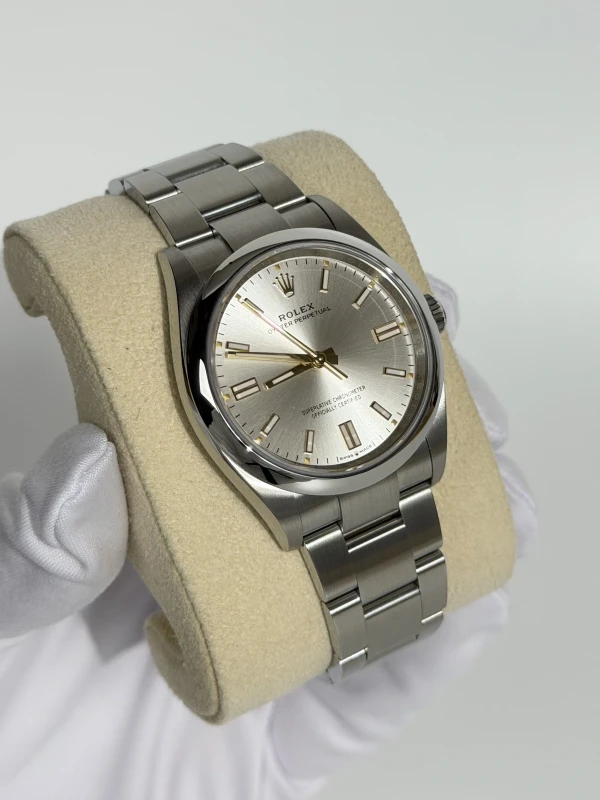 Rolex Perpetual 36 126000-0001 2