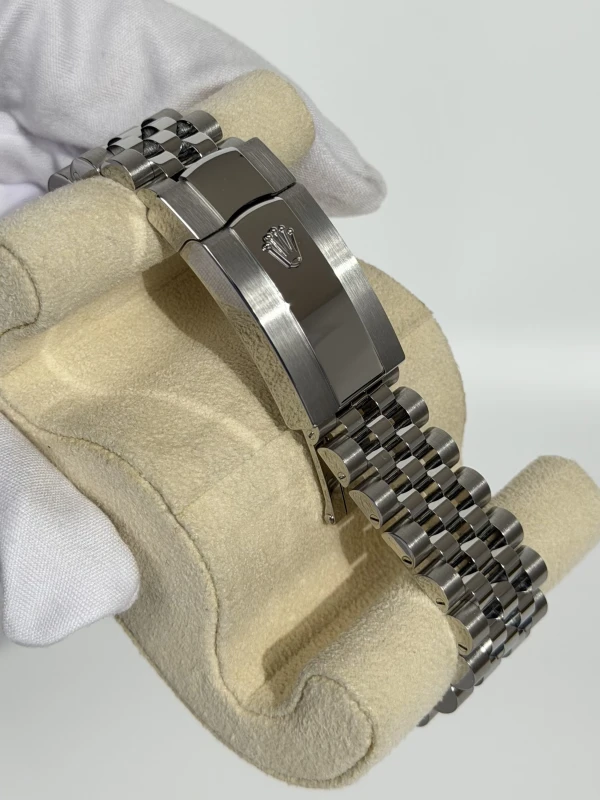 Rolex 41mm Steel 126300-0018 4