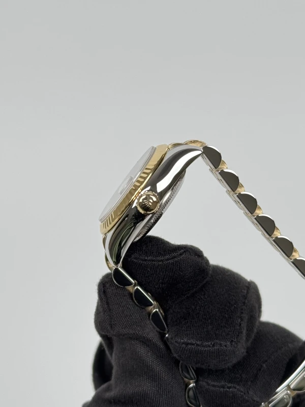 Rolex Lady 26mm Steel and Yellow Gold 179173 mdrj 4