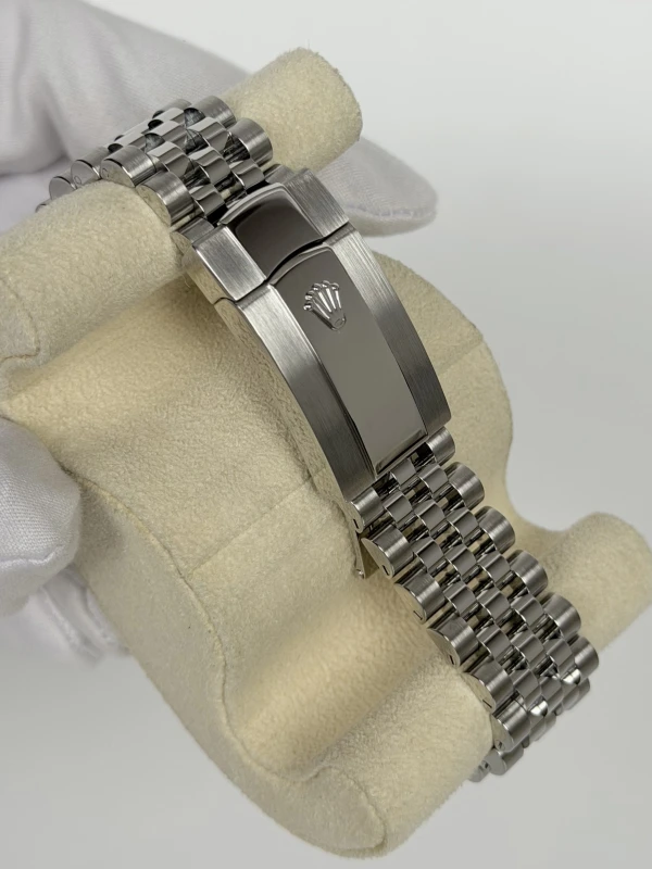 Rolex Datejust 36 mm Steel 126200-0003 4