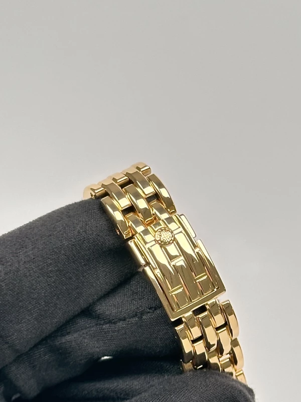 Patek Philippe 4825J/101J 8