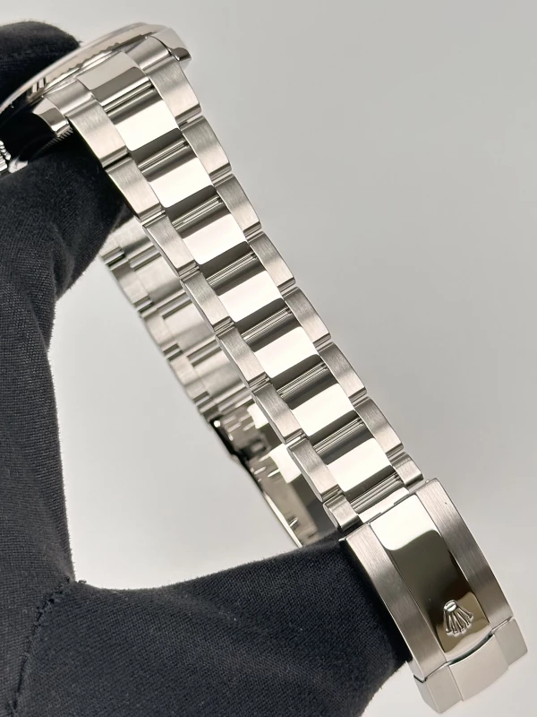 Rolex 36 mm, Oystersteel and white gold 116234-0133 5