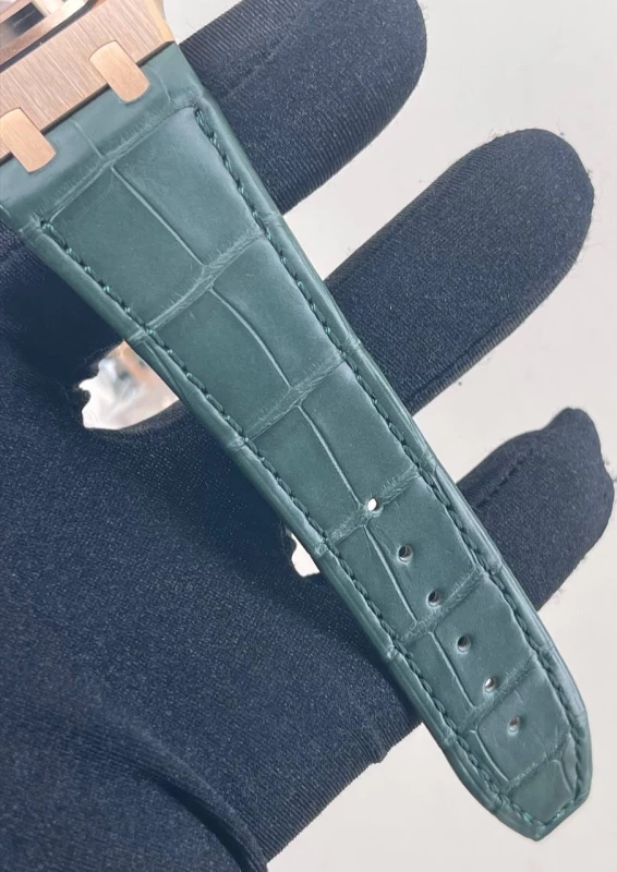 Audemars Piguet Selfwinding Chronograph 41 mm 26240OR.OO.D404CR.02 6