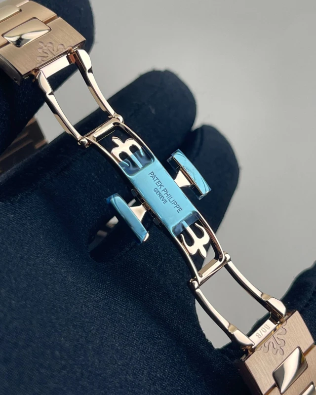 Patek Philippe Lady 7118 7118/1200R-001 7