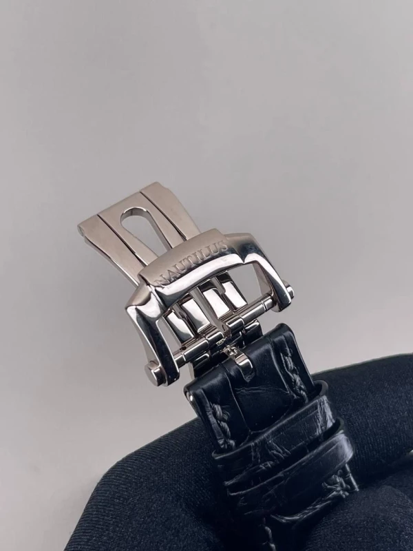 Patek Philippe 5712 5712G-001 5