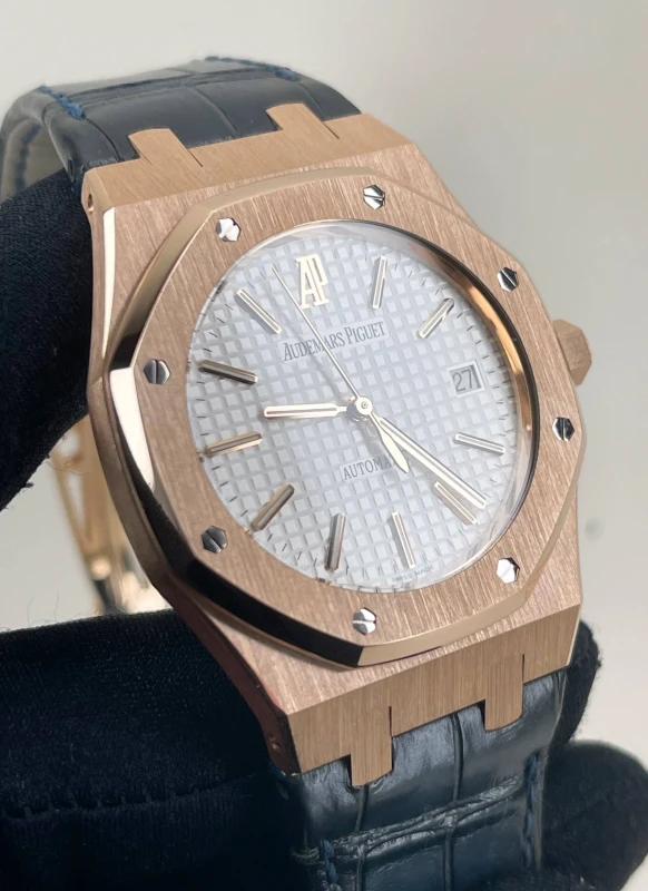 Audemars Piguet Selfwinding 39 mm 15300OR.OO.D088CR.02 3