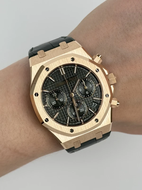 Audemars Piguet Selfwinding Chronograph 41 mm 26240OR.OO.D404CR.02 8