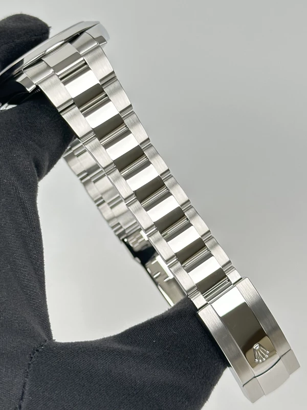 Rolex 41 mm, steel 126300-0001 5