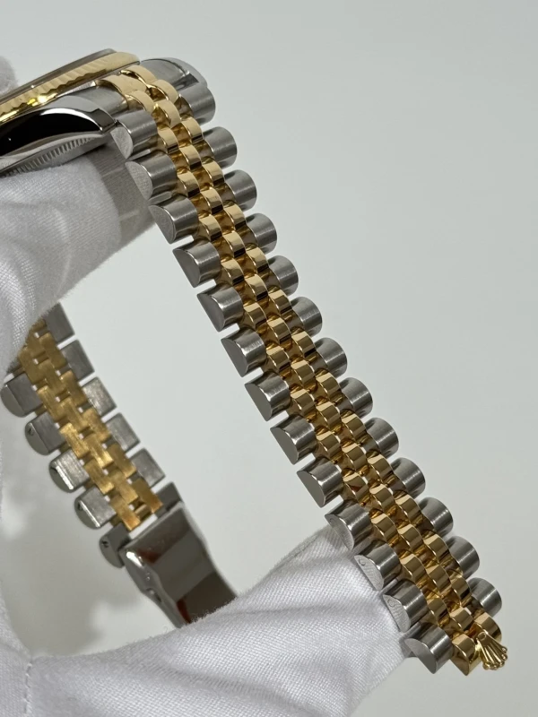 Rolex 36mm Steel and Yellow Gold 116233 sdj 3