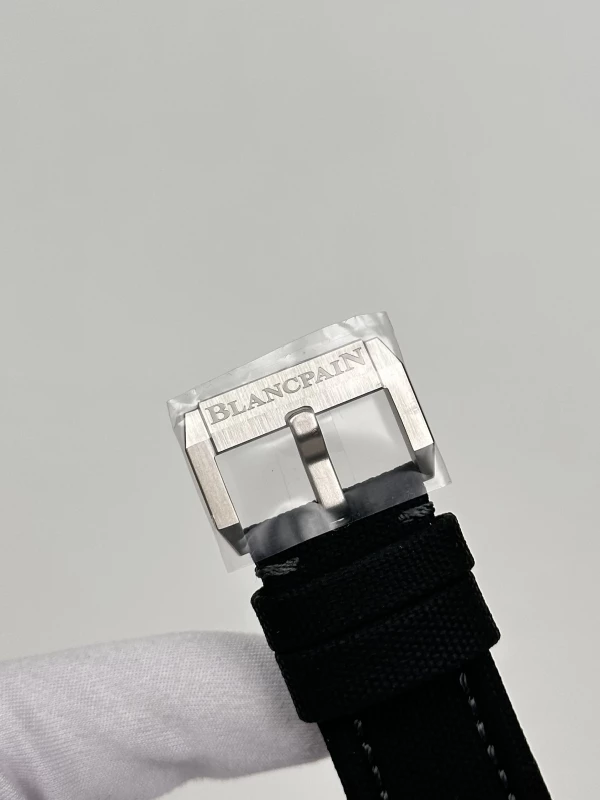 Blancpain Bathyscaphe  5000-1110-B52A 8
