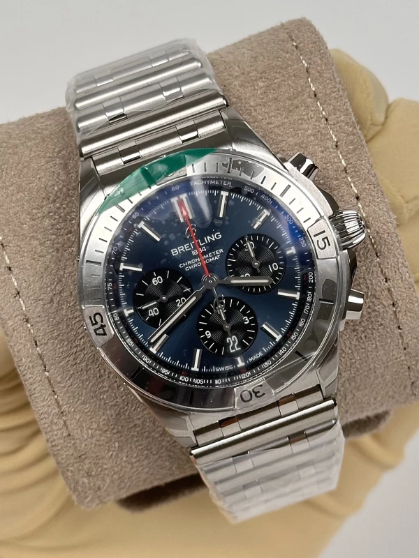 Breitling B01 42 AB0134101C1A1 3