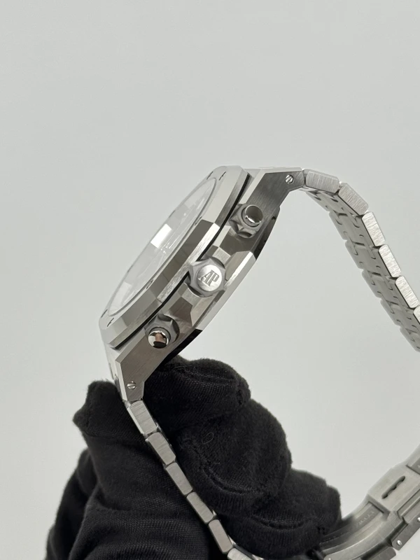 Audemars Piguet Selfwinding Chronograph 41 mm 26240ST.OO.1320ST.08 5