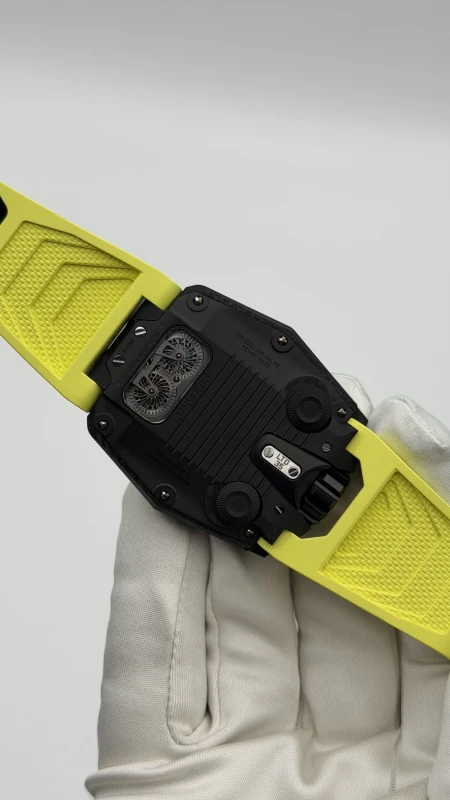 Urwerk UR 230 UR-230 Black Star 7