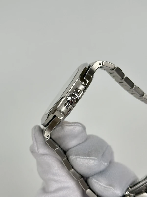 Patek Philippe 5711/1 5711/1A-010 4