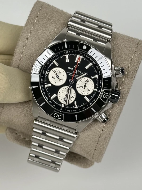 Breitling B01 44 AB0136251B1A1 3