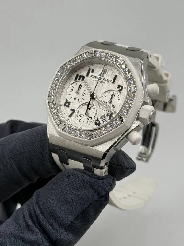 Audemars Piguet Offshore Chronograph 26048SK.ZZ.D010CA.01 9
