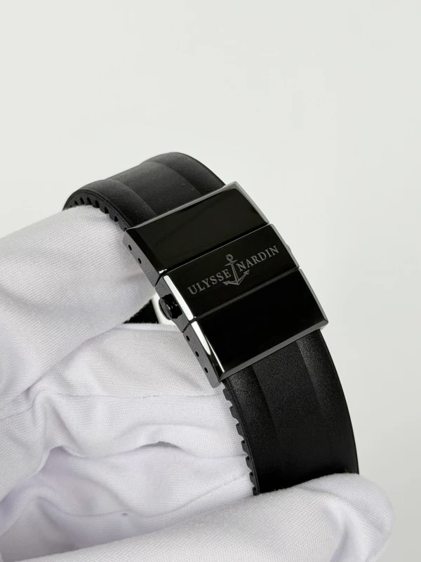 Ulysse Nardin EXECUTIVE DUAL TIME 43 мм 243-00-3/42 6