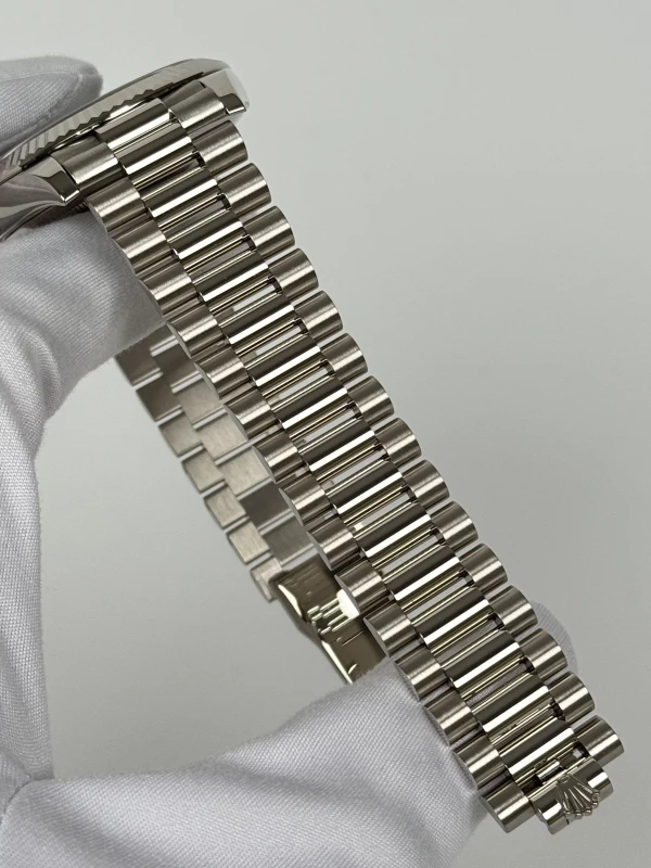 Rolex 40MM WHITE GOLD 228239-0033 5