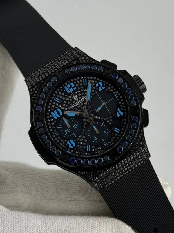 Hublot Black Fluo 341.SV.9090.PR.0901 5