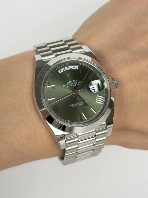 Rolex 40 MM, PLATINUM 228206-0027 5