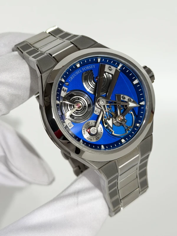 Greubel Forsey BALANCIER 3 BALANCIER 3 Titanium bracelet 2