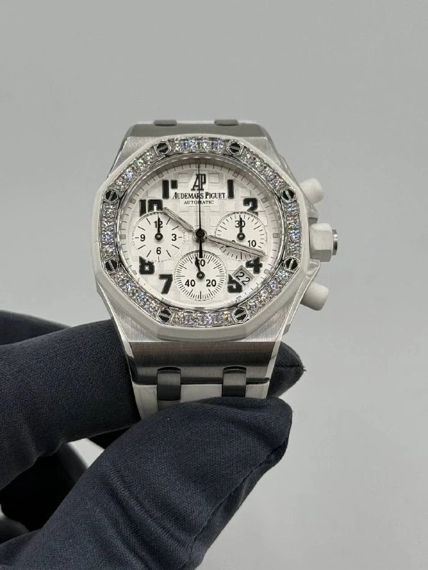 Audemars Piguet Offshore Chronograph 26048SK.ZZ.D010CA.01 6