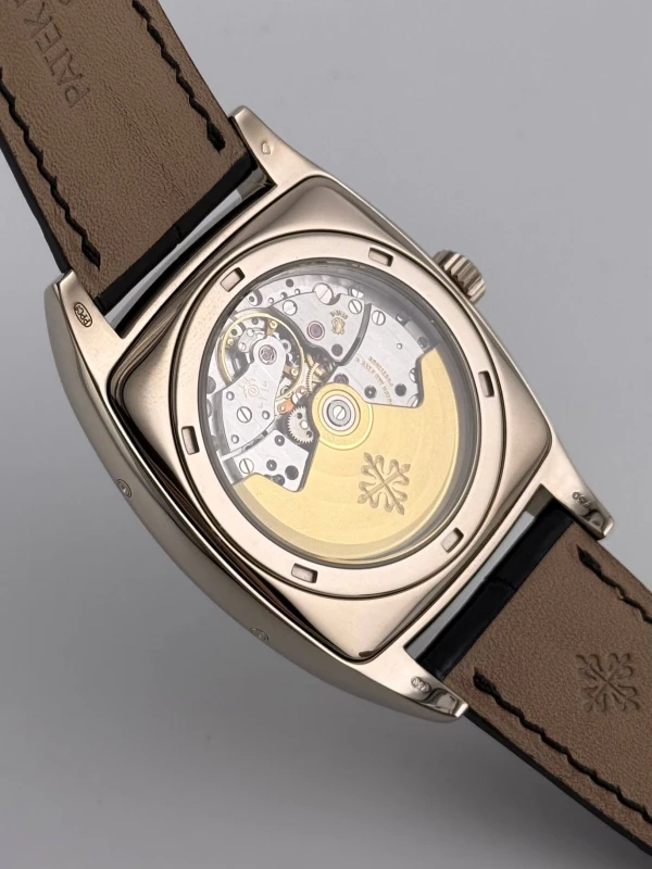 Patek Philippe 5135 5135G-010 8