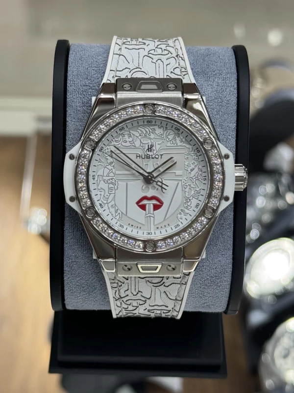 Hublot 465.SX.2020.VR.1204.LIP20 2