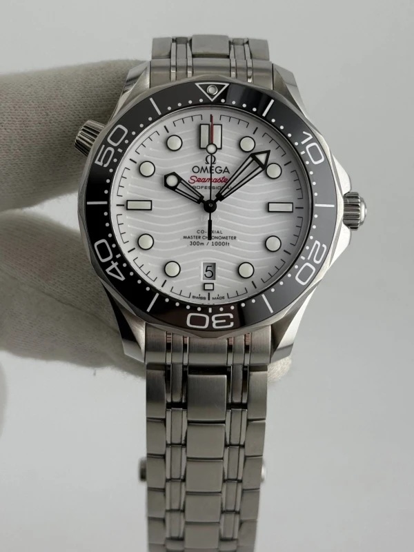 Omega Diver 300M Master Co-Axial 42 210.30.42.20.04.001 2