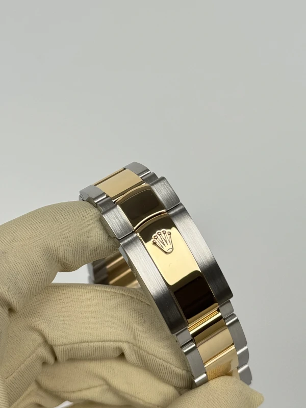 Rolex 36mm Steel and Yellow Gold 126233-0018 7
