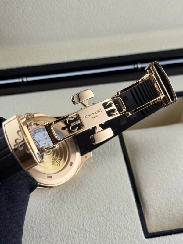 Patek Philippe 5167 5167R-001 7