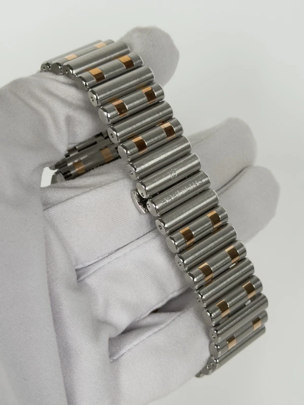 Breitling B01 42 UB0134101C1U1 3