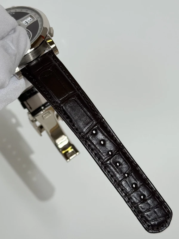 A. Lange & Sohne Zeitwerk Date 148.038 5