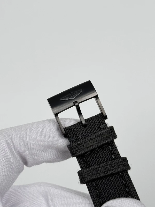 Breitling V17311101B1W1 8