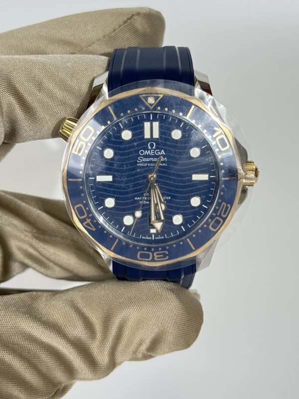 Omega Diver 300M Omega Co‑Axial Master Chronometer 42 mm 210.22.42.20.03.001 2