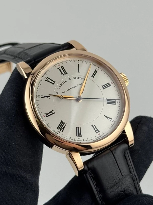 A. Lange & Sohne 232.032 5