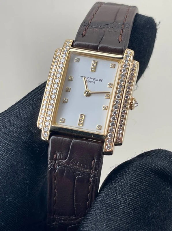 Patek Philippe 4825 4825/100J 2