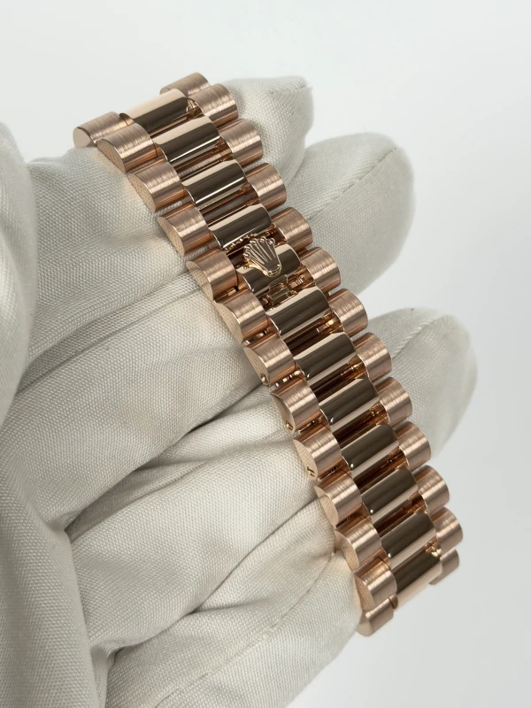 Rolex 36mm Everose Gold  118205 3