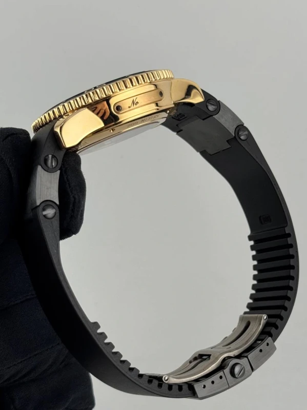 Ulysse Nardin Marine Black Surf 42,7 mm 266-37LE-3B 7