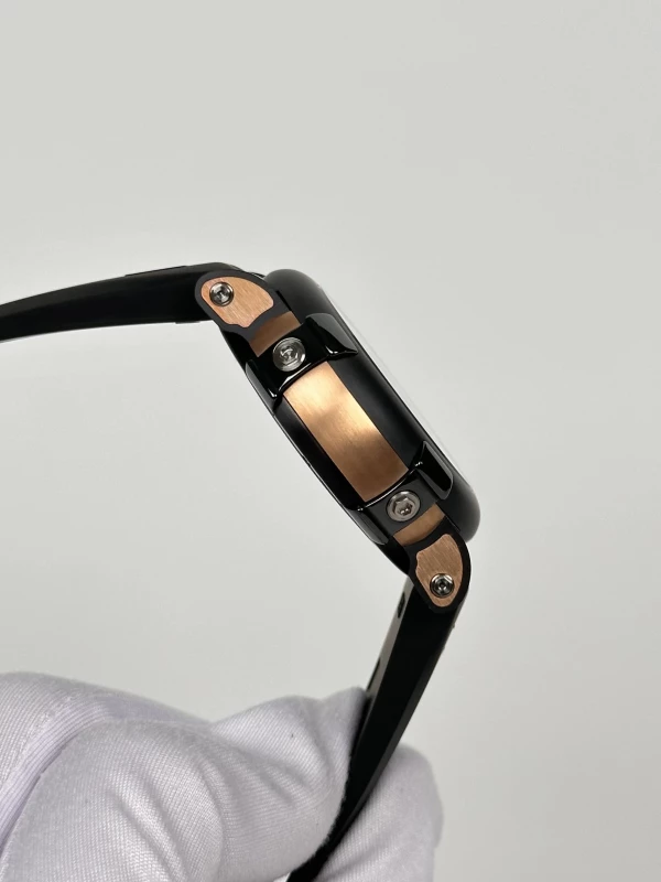 Romain Jerome Automatic T.BBB22.00 5