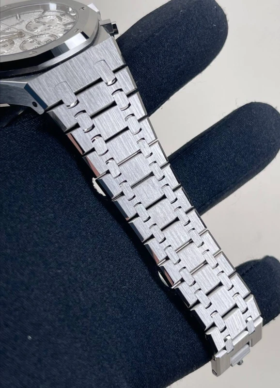 Audemars Piguet Selfwinding Chronograph 41 mm 26240ST.OO.1320ST.07 7