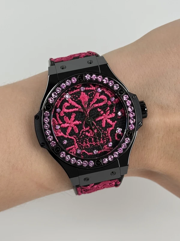 Hublot Broderie Skull 41 mm 343.CP.6590.NR.1233 9