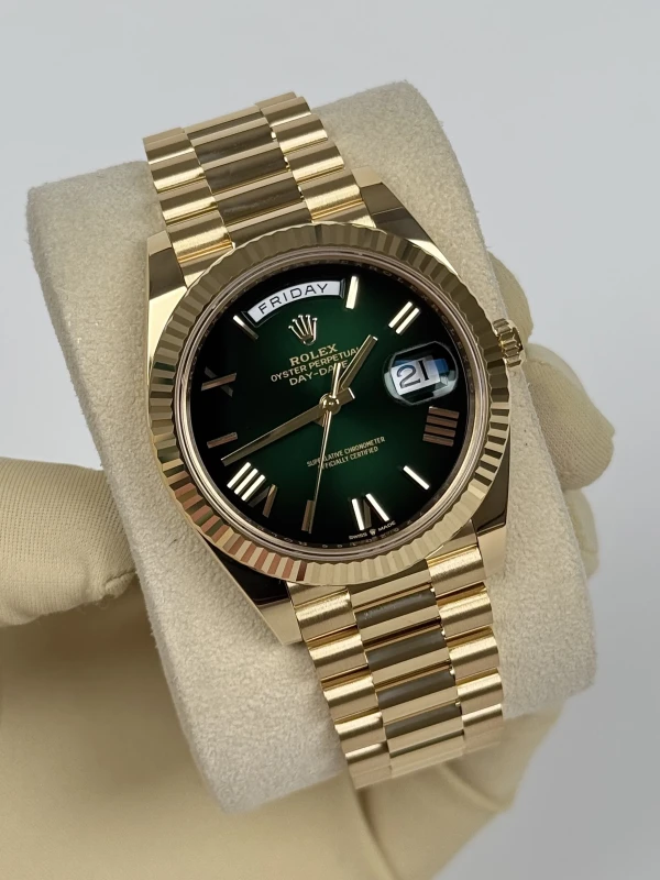 Rolex 40 mm Yellow Gold 228238-0069 3