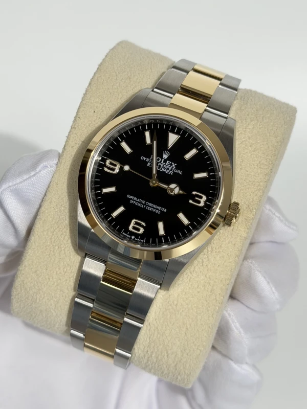 Rolex 36 mm Steel and Yellow Gold 124273-0001 3