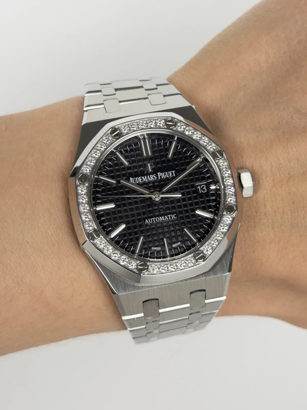 Audemars Piguet Royal Oak Automatic 37mm 15451ST.ZZ.1256ST.01 5